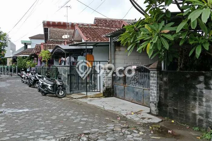 Dijual Rumah Strategis Bagus Punya 4 KT di Sleman Sleman SHM Dijual Rumah Strategis Bagus Punya 4 KT di Sleman Sleman SHM