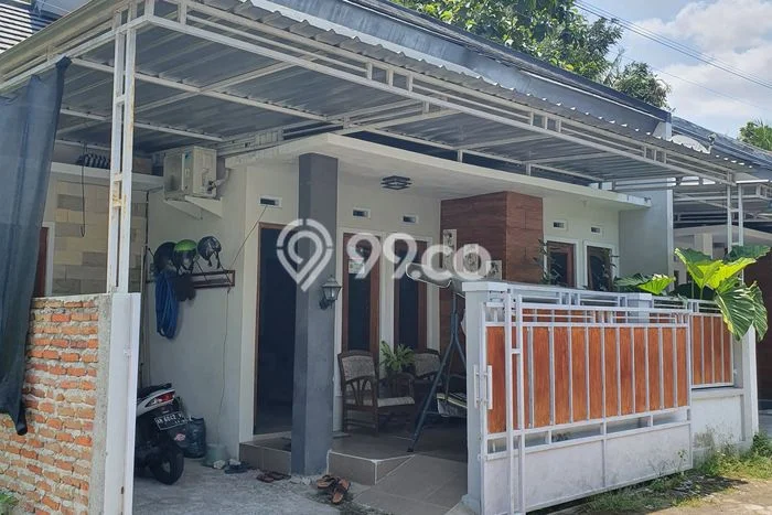 DIJUAL CEPAT! Rumah Modern di Bantul, Yogyakarta, LT 87m2m² Bangunan 80m2m² Bisa Nego! DIJUAL CEPAT! Rumah Modern di Bantul, Yogyakarta, LT 87m2m² Bangunan 80m2m² Bisa Nego!