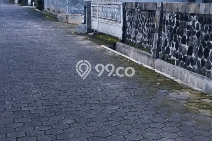 Tanah Kosong Dijual di Sleman dengan Area 112m2 Tanah Kosong Dijual di Sleman dengan Area 112m2