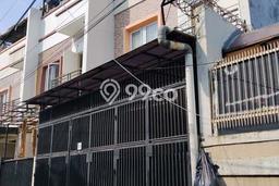 Dijual Hunian Rumah Terawat 4 KT di Duri Kepa, Jakarta Barat Dijual Hunian Rumah Terawat 4 KT di Duri Kepa, Jakarta Barat