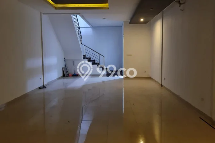 Ruko Disewa di Bandung dengan LB 280m2 Area Komersial Ramai Ruko Disewa di Bandung dengan LB 280m2 Area Komersial Ramai