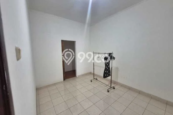 Lokasi strategis! Rumah siap pakai dikontrakkan di Kota Wisata LB 85m2 Lokasi strategis! Rumah siap pakai dikontrakkan di Kota Wisata LB 85m2