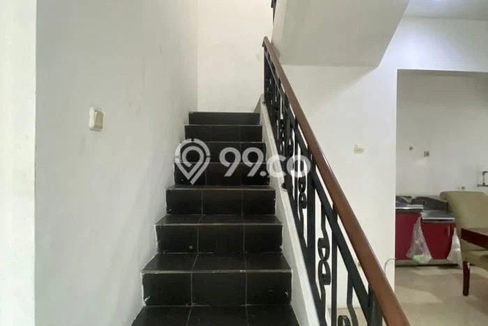 Sewa Rumah Murah di Kota Wisata Bogor Punya 4 Kamar Tidur Sewa Rumah Murah di Kota Wisata Bogor Punya 4 Kamar Tidur