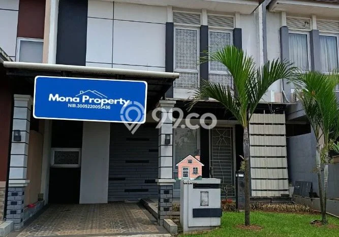 Disewakan! Rumah 3 Kamar Tidur &
2 Kamar Mandi di Kota Wisata, Bogor Disewakan! Rumah 3 Kamar Tidur &
2 Kamar Mandi di Kota Wisata, Bogor
