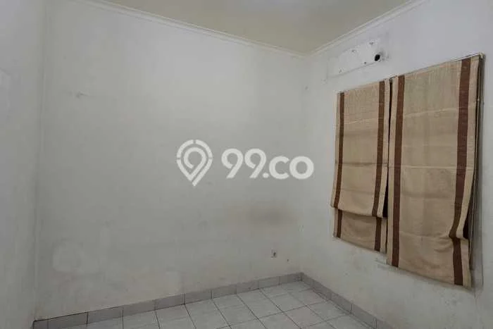 Disewakan! Rumah 2 Kamar Tidur &
1 Kamar Mandi di Kota Wisata, Bogor Disewakan! Rumah 2 Kamar Tidur &
1 Kamar Mandi di Kota Wisata, Bogor