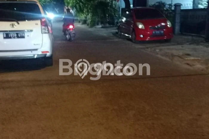 Disewakan! Rumah 2 Kamar Tidur &
2 Kamar Mandi di Depok II, Depok Disewakan! Rumah 2 Kamar Tidur &
2 Kamar Mandi di Depok II, Depok