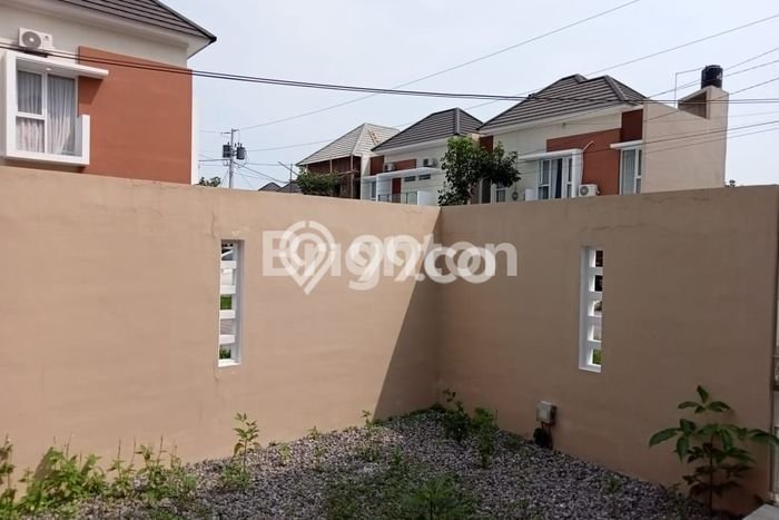 For Sale Rumah 3 Kamar Lokasi Ideal Nyaman dan Strategis di Godean For Sale Rumah 3 Kamar Lokasi Ideal Nyaman dan Strategis di Godean