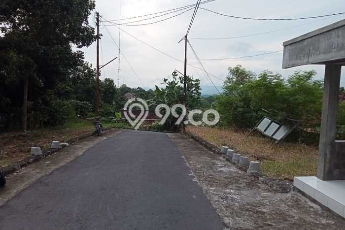 Jarang Ada! Tanah di Gamping Punya Luas 345m2 SHM Jarang Ada! Tanah di Gamping Punya Luas 345m2 SHM