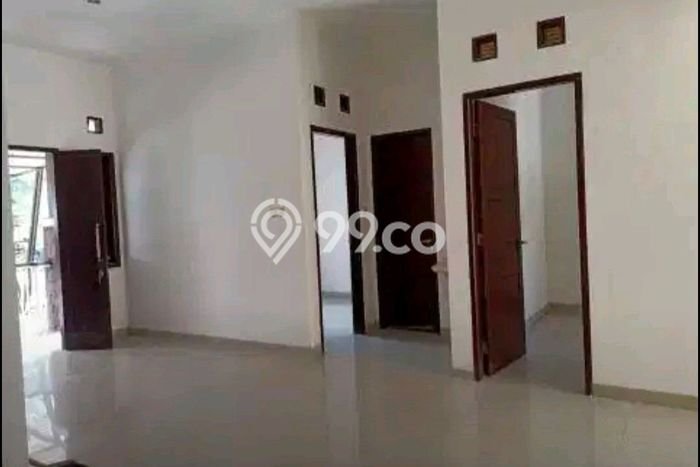 Rumah Strategis Modern Lb 110m2 di Pedurungan, Semarang Rumah Strategis Modern Lb 110m2 di Pedurungan, Semarang