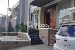 Rumah Luxury Modern Tanpa Renovasi di Graha Padma Semarang Rumah Luxury Modern Tanpa Renovasi di Graha Padma Semarang