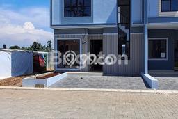 For Sale Rumah 3 Kamar Lokasi Strategis Nyaman dan Strategis di Kemang For Sale Rumah 3 Kamar Lokasi Strategis Nyaman dan Strategis di Kemang