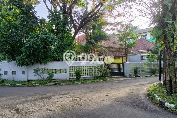 For Sale! Premium House LT 616m2 Desain Modern di Kebon Kelapa For Sale! Premium House LT 616m2 Desain Modern di Kebon Kelapa