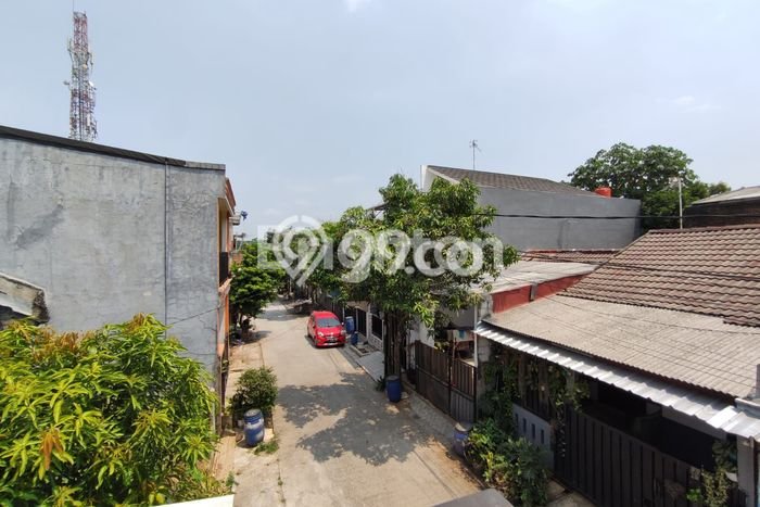 Rumah Strategis Modern Lb 150m2 di Cibinong, Bogor Rumah Strategis Modern Lb 150m2 di Cibinong, Bogor