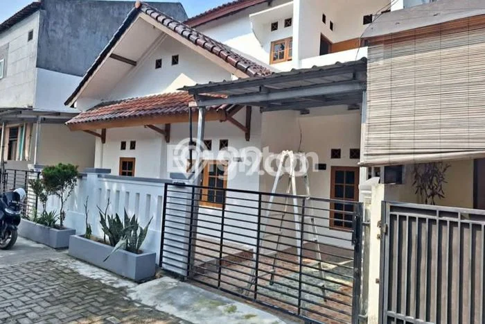 Dijual Cepat Rumah Favorit Siap Huni LB 180m2 di Ciomas, Bogor Dijual Cepat Rumah Favorit Siap Huni LB 180m2 di Ciomas, Bogor