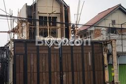 Disewakan! Rumah 4 Kamar Tidur &
3 Kamar Mandi di Gunung Batu, Bogor Disewakan! Rumah 4 Kamar Tidur &
3 Kamar Mandi di Gunung Batu, Bogor