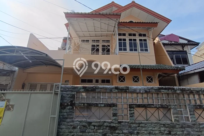Disewakan! Rumah 4 Kamar Tidur &
3 Kamar Mandi di Tomang, Jakarta Barat Disewakan! Rumah 4 Kamar Tidur &
3 Kamar Mandi di Tomang, Jakarta Barat