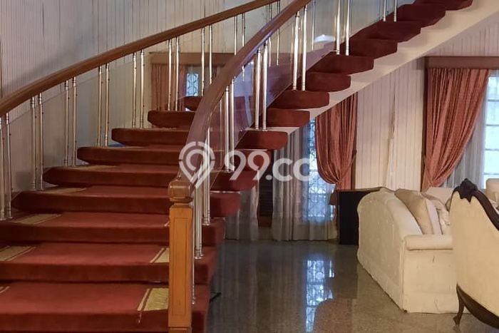 Dijual Rumah Luas Elegan Dengan View Cantik di Pondok Indah, Jakarta Selatan Dijual Rumah Luas Elegan Dengan View Cantik di Pondok Indah, Jakarta Selatan