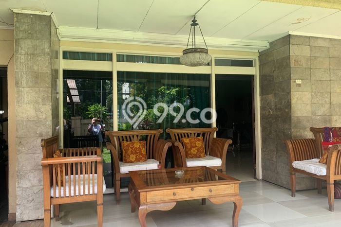 Rumah Mewah Siap Huni LT 720m2 di Kebayoran Baru, Jakarta Selatan Rumah Mewah Siap Huni LT 720m2 di Kebayoran Baru, Jakarta Selatan