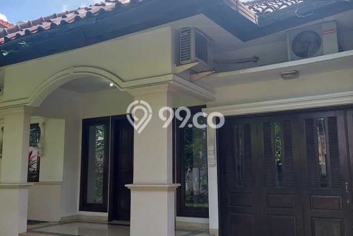 Siap Huni Rumah Minimalis & Modern LB 200m2 di Pondok Indah Siap Huni Rumah Minimalis & Modern LB 200m2 di Pondok Indah