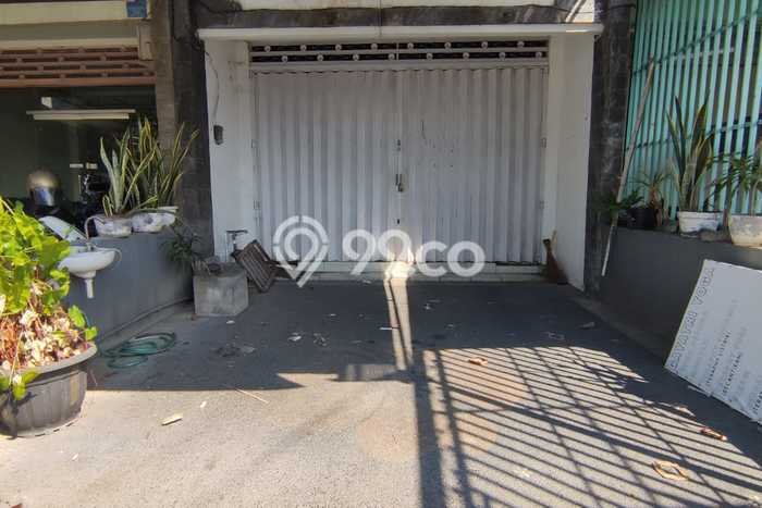 Disewakan Ruko Strategis Kawasan Denpasar Selatan, Luas 90m², Area Berkembang Disewakan Ruko Strategis Kawasan Denpasar Selatan, Luas 90m², Area Berkembang