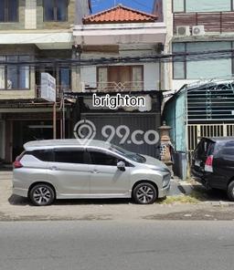 Disewakan Ruko Strategis Kawasan Denpasar Selatan, Luas 90m², Area Berkembang Disewakan Ruko Strategis Kawasan Denpasar Selatan, Luas 90m², Area Berkembang