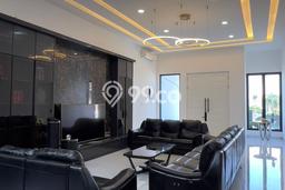 Jual Rumah Luas Megah Dengan View Cantik di Pluit, Jakarta Utara Jual Rumah Luas Megah Dengan View Cantik di Pluit, Jakarta Utara