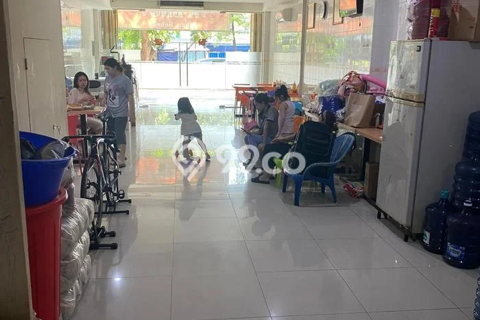 Ruko Dijual di Jakarta Barat LT 108m2 & LB 108m2 Lokasi Terbaik! Ruko Dijual di Jakarta Barat LT 108m2 & LB 108m2 Lokasi Terbaik!