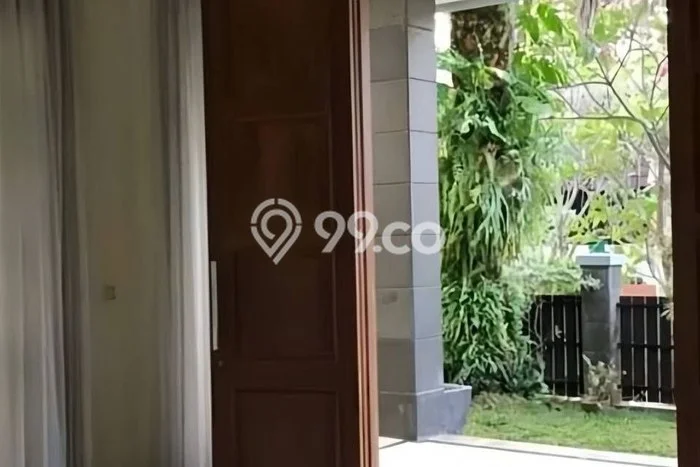Ready to Use! Luxury House LT 405m2 Desain Elegan di Pondok Indah Ready to Use! Luxury House LT 405m2 Desain Elegan di Pondok Indah