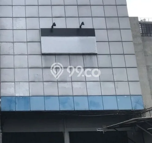 For Rent Ruko Kawasan Strategis Kawasan , Luas 153m2m², Siap Usaha For Rent Ruko Kawasan Strategis Kawasan , Luas 153m2m², Siap Usaha