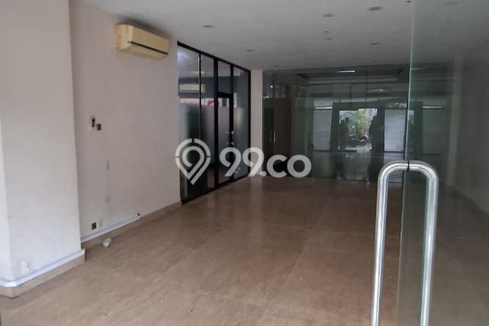 Kantor Disewa di Jakarta Selatan dengan LB 75m2 Area Komersial Ramai Kantor Disewa di Jakarta Selatan dengan LB 75m2 Area Komersial Ramai