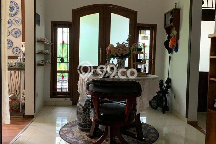 For Sale! Luxury House LT 150m2 Desain Elegan di Puri Indah For Sale! Luxury House LT 150m2 Desain Elegan di Puri Indah