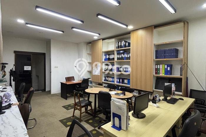 Ruko Bagus LT 90m2 LB 260m2 Dijual di Matraman Jakarta Timur Ruko Bagus LT 90m2 LB 260m2 Dijual di Matraman Jakarta Timur
