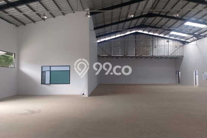Unit Gudang Paling Strategis di Cakung Jakarta Timur dengan LB 700m2 Unit Gudang Paling Strategis di Cakung Jakarta Timur dengan LB 700m2