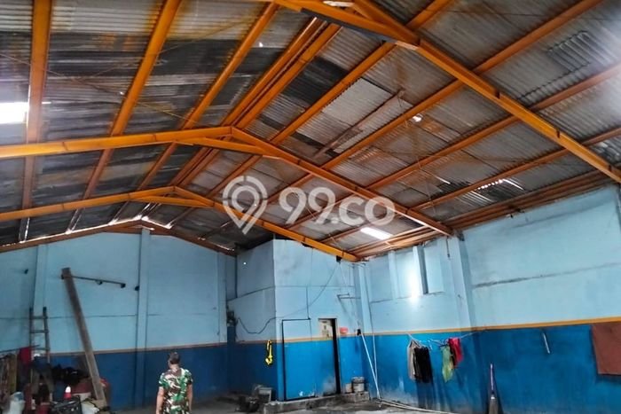 Disewakan Gudang di Kawasan Ramai Narogong Luas 200m2 Disewakan Gudang di Kawasan Ramai Narogong Luas 200m2