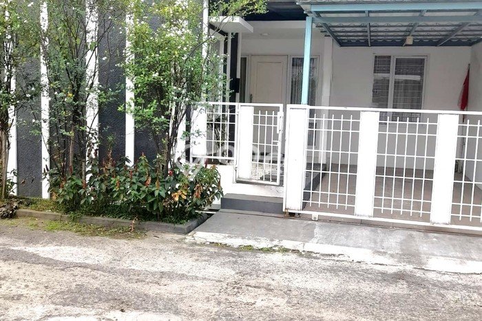 Rumah Modern 3 Kamar LT 112m2 di Graha Raya Bintaro Rumah Modern 3 Kamar LT 112m2 di Graha Raya Bintaro