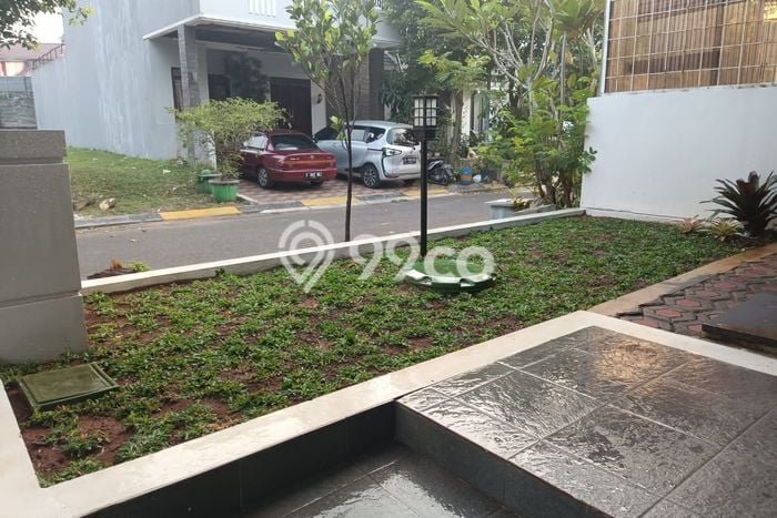 Rumah Modern 3 KT di Graha Raya Tangerang Semi Furnished Rumah Modern 3 KT di Graha Raya Tangerang Semi Furnished