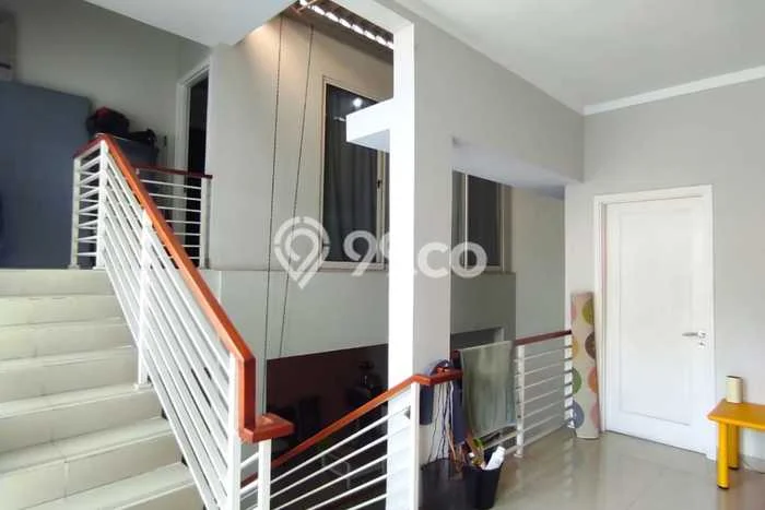 Rumah Luxury Modern Tanpa Renovasi di Bintaro Jakarta Selatan Rumah Luxury Modern Tanpa Renovasi di Bintaro Jakarta Selatan