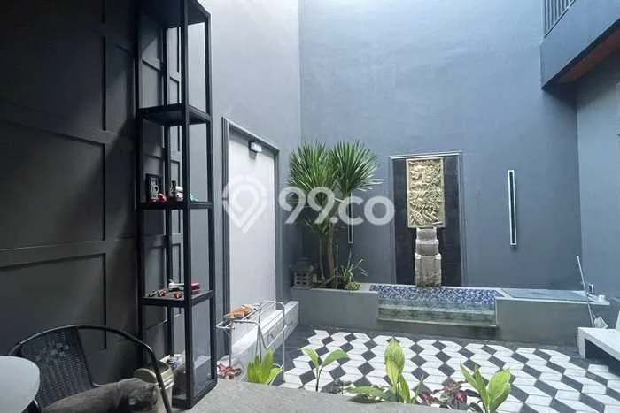 For Sale! Luxury House LT 231m2 Desain Elegan di Graha Raya For Sale! Luxury House LT 231m2 Desain Elegan di Graha Raya