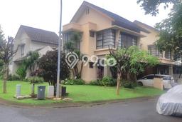 Ready to Use! Premium House LT 254m2 Desain Modern di Bintaro Ready to Use! Premium House LT 254m2 Desain Modern di Bintaro