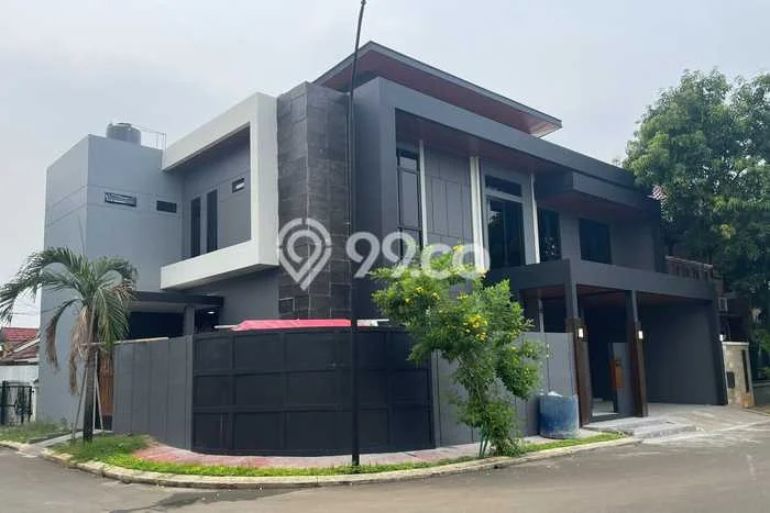 For Sale! Luxury House LT 231m2 Desain Elegan di Graha Raya For Sale! Luxury House LT 231m2 Desain Elegan di Graha Raya