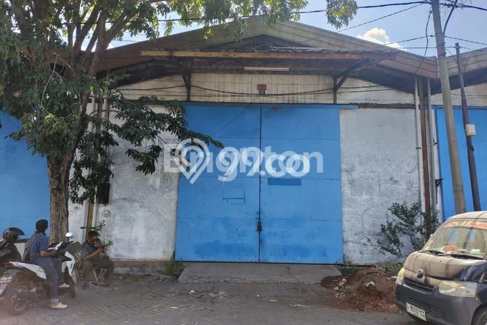 Unit Komersial Disewakan di Surabaya Area Strategis Harga Kompetitif Unit Komersial Disewakan di Surabaya Area Strategis Harga Kompetitif
