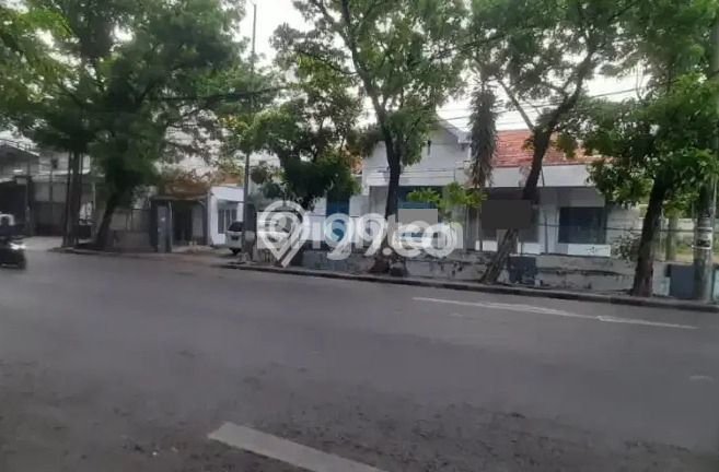 Rumah Disewakan Surabaya LT 447m2 LB 350m2 Area Kedung Doro Rumah Disewakan Surabaya LT 447m2 LB 350m2 Area Kedung Doro