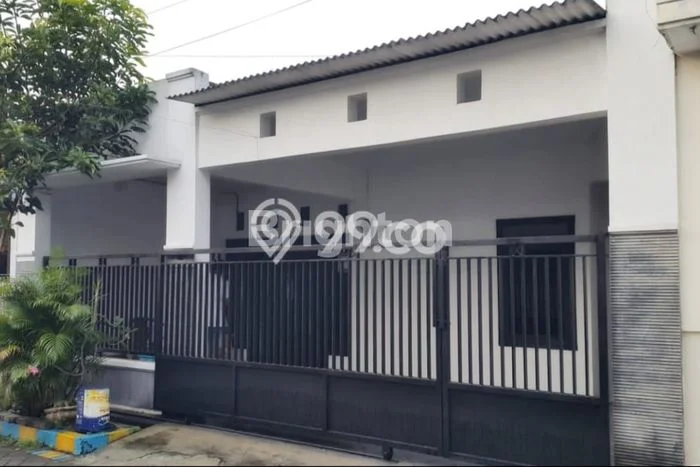 Jarang Ada! Rumah Sewa 2 Kamar Bagus Siap Huni Babatan Jarang Ada! Rumah Sewa 2 Kamar Bagus Siap Huni Babatan