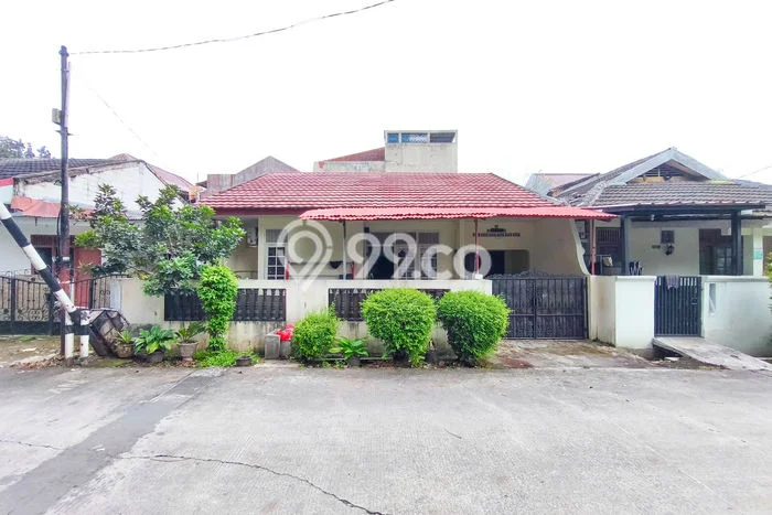 Rumah Minimalis 3 Kamar LT 140m2 di Graha Raya Rumah Minimalis 3 Kamar LT 140m2 di Graha Raya