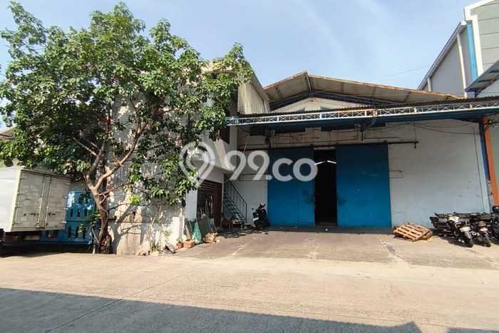 Unit Gudang Disewakan di Kapuk Kamal di Area Ramai & Strategis Unit Gudang Disewakan di Kapuk Kamal di Area Ramai & Strategis
