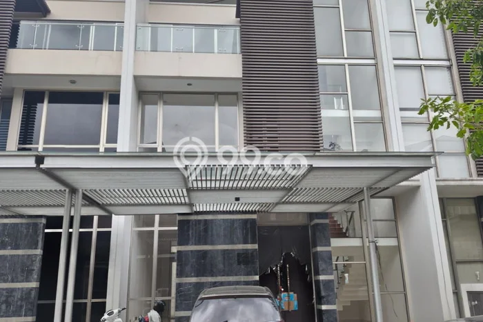 Rumah sewa siap pakai 3 KT di Golf Island, Jakarta Utara Rumah sewa siap pakai 3 KT di Golf Island, Jakarta Utara