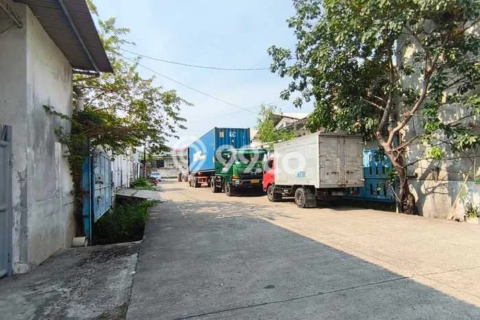 Unit Gudang Disewakan di Kapuk Kamal di Area Ramai & Strategis Unit Gudang Disewakan di Kapuk Kamal di Area Ramai & Strategis