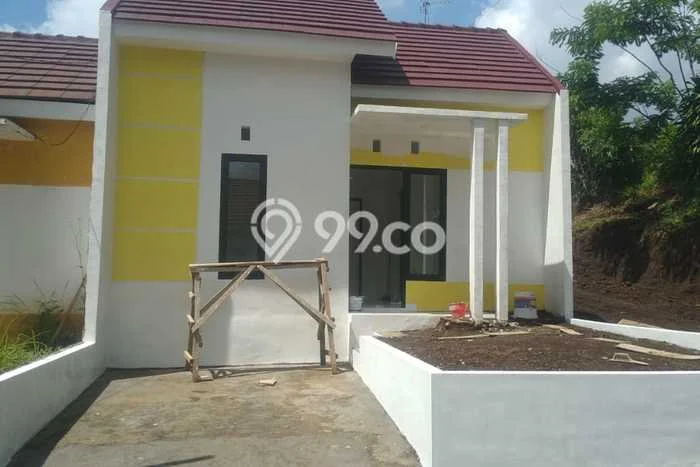 Jual Rumah Harga Miring Singosari Punya 2 Kamar & LT 60m2 Jual Rumah Harga Miring Singosari Punya 2 Kamar & LT 60m2