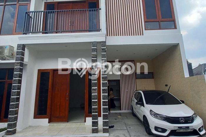 Rumah Strategis Minimalis Lb 125m2 di Umbulharjo, Yogyakarta Rumah Strategis Minimalis Lb 125m2 di Umbulharjo, Yogyakarta