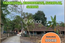 Nego, Dp Ringan, Tanah Jogja, Timur Uii Pusat Jl. Kaliurang Nego, Dp Ringan, Tanah Jogja, Timur Uii Pusat Jl. Kaliurang